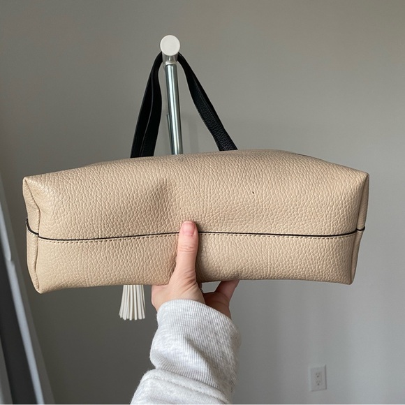 Cute Neutral Tote - Picture 11 of 16